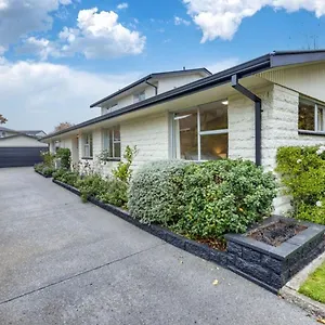 The Airport House 基督城